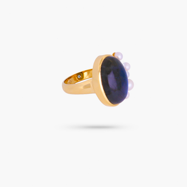 Amare Wear Pearl Bloom Ring with Labradorite