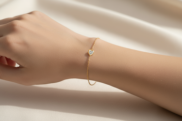 Solitaire Heart Shape Birthstone 14K Gold Bracelet