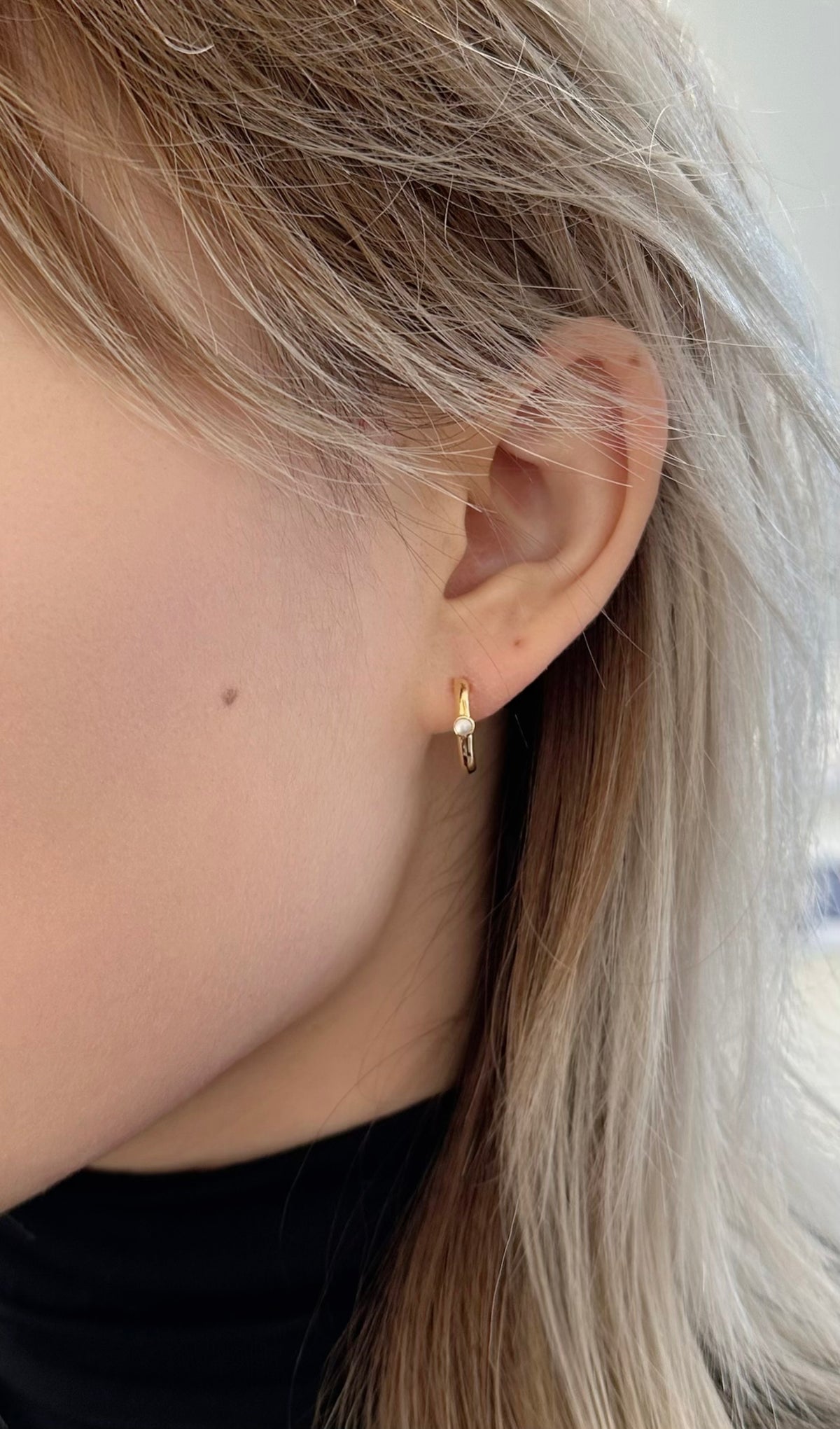 Jade and pearl earring