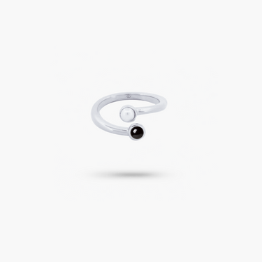 Amare Wear Dual Black Onyx with Freshwater Pearl Coil Ring Silver